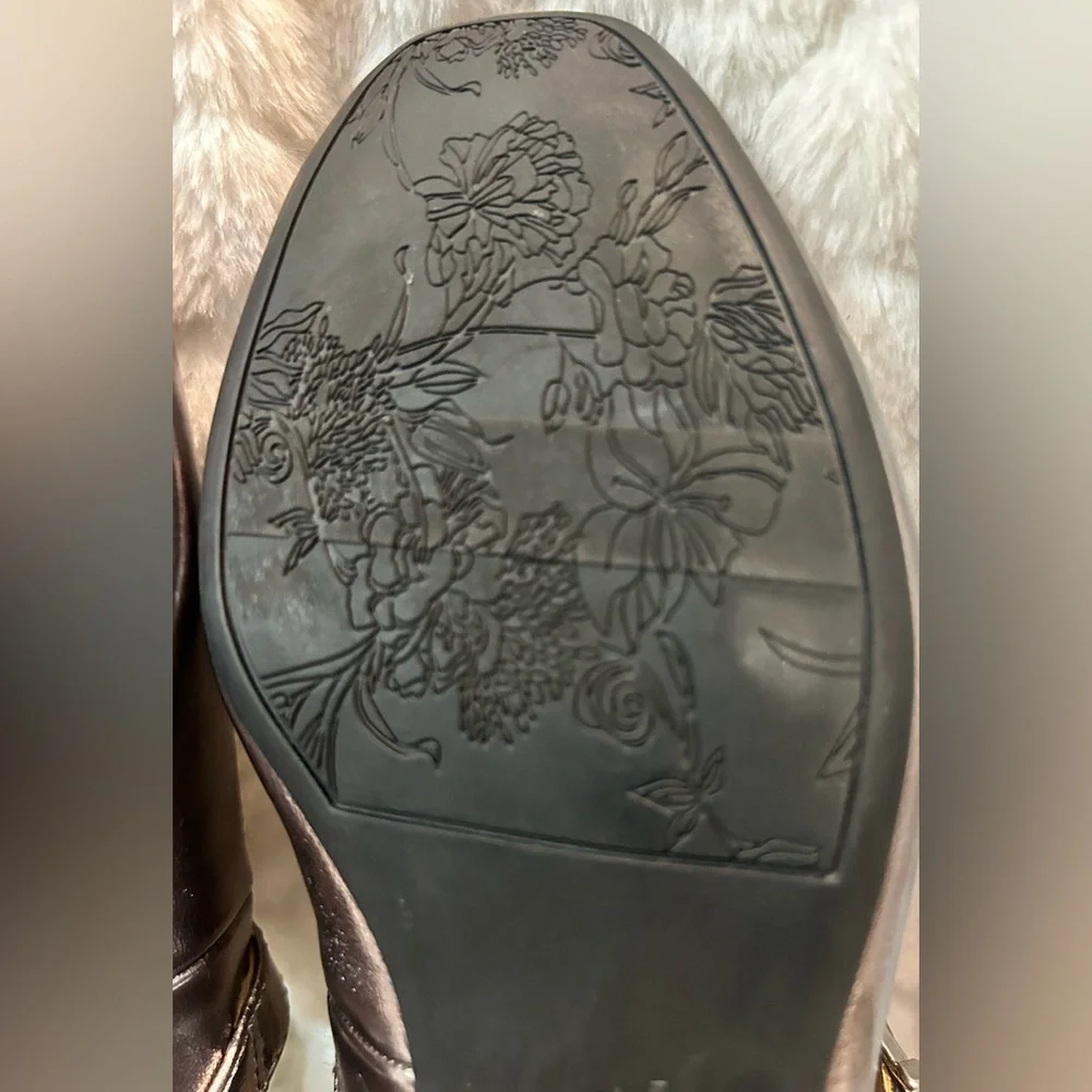 Life Stride Metallic Pewter buckle strap Mary Jane flat women’s size 7M - Picture 11 of 13